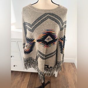 Chic Beige Patterned Poncho
